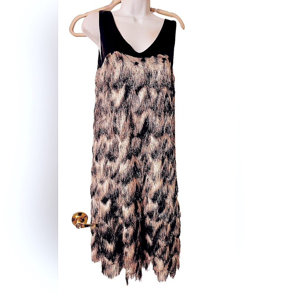 NWT!! ABI FERRIN Jamie - 3269 Fringe Snow Owl Midi Size Small‎